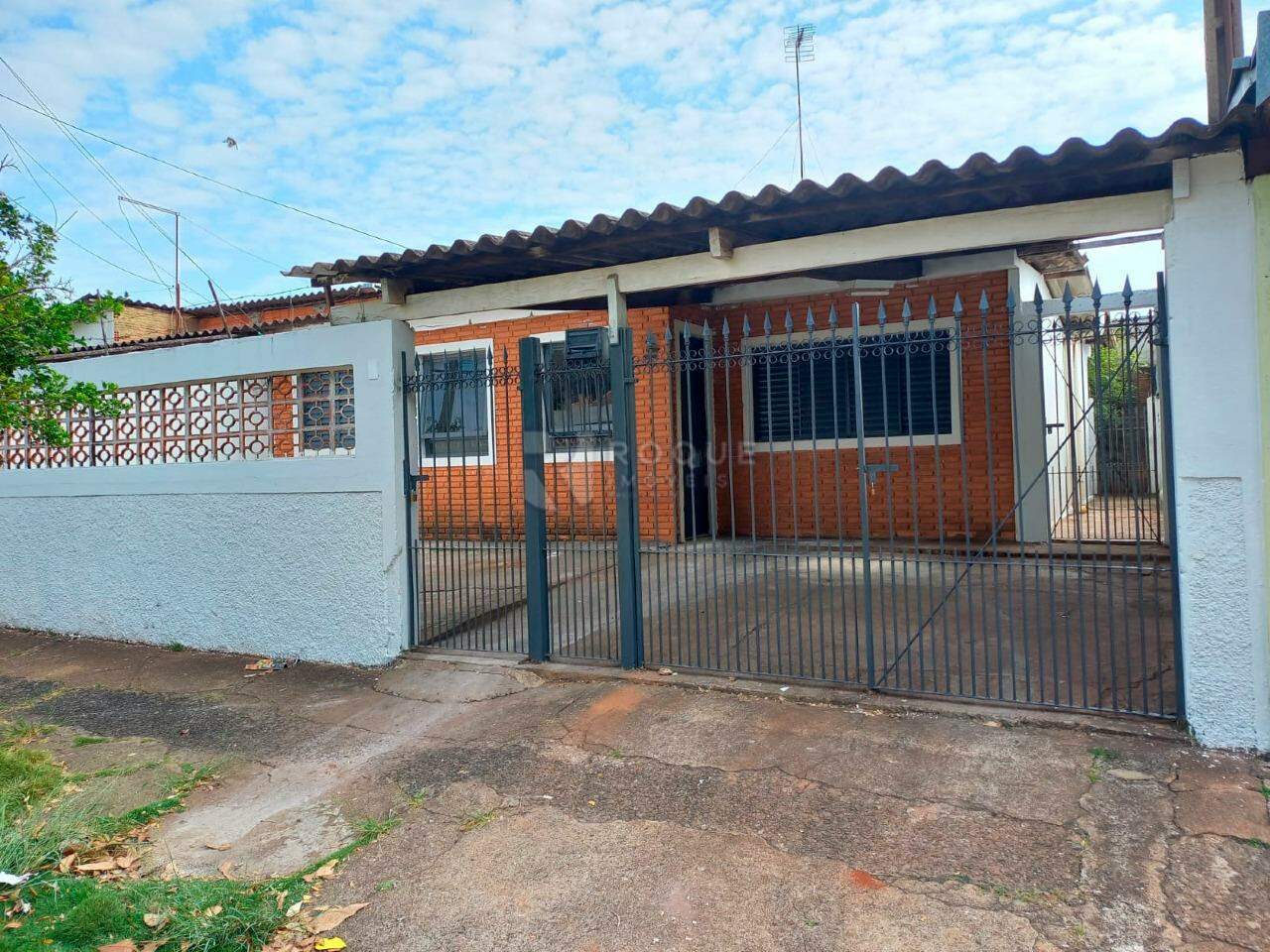 Casa Residencial para aluguel no bairro Parque Nossa Senhora das Dores: Fachada