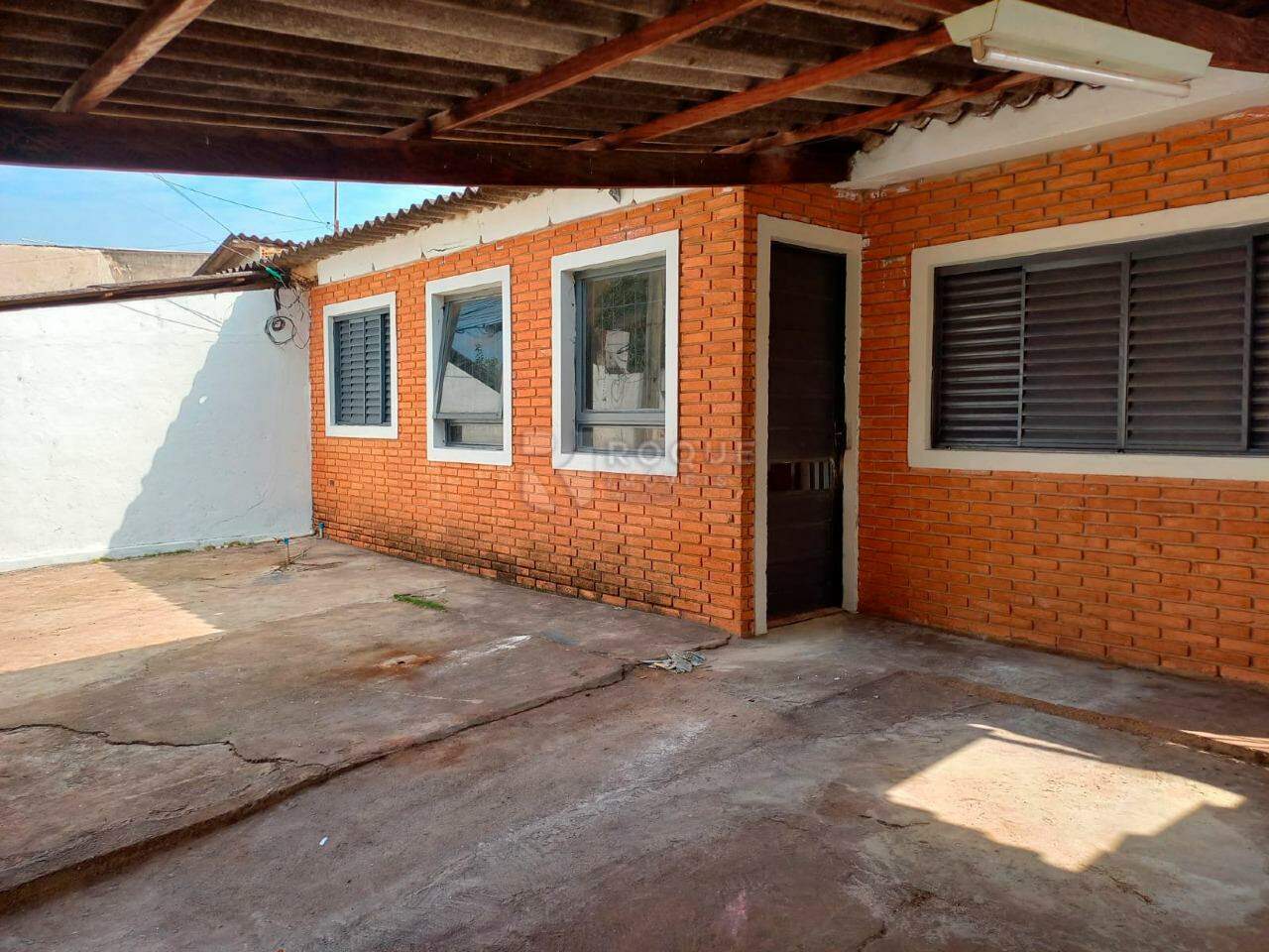 Casa Residencial para aluguel no bairro Parque Nossa Senhora das Dores: Garagem