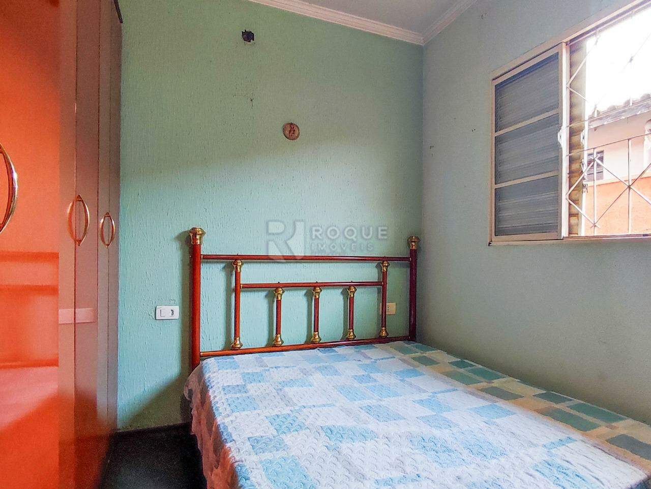Casa Residencial à venda no bairro VILA DOS PINHEIROS: DORMITÓRIO