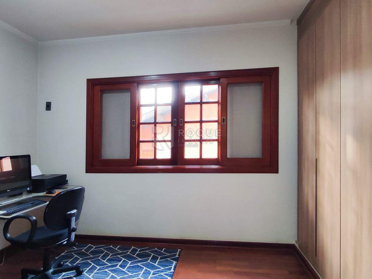 Casa em condomínio à venda no bairro Jardim Florença: DORMITÓRIO 1