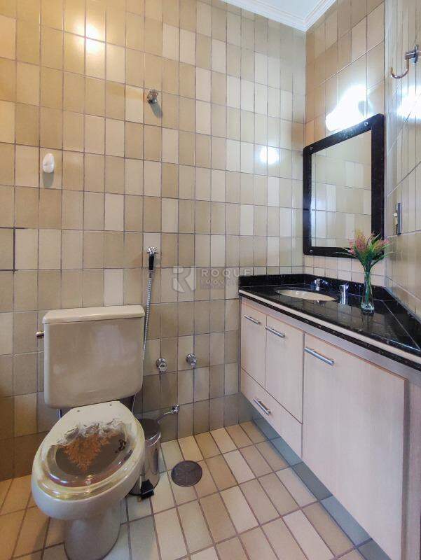 Casa em condomínio à venda no bairro Jardim Florença: WC SUÍTE 2