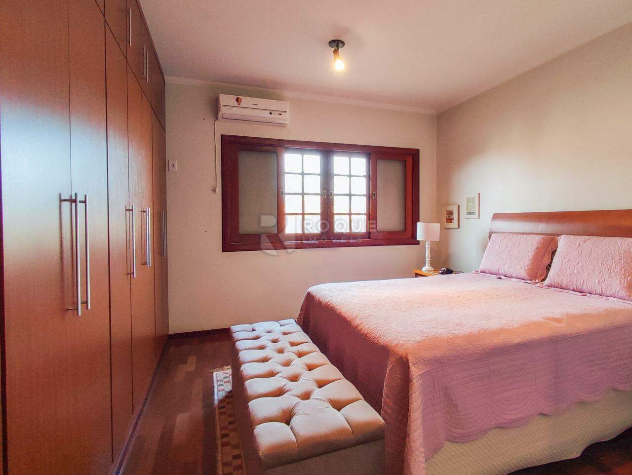 Casa em condomínio à venda no bairro Jardim Florença: SUÍTE 1