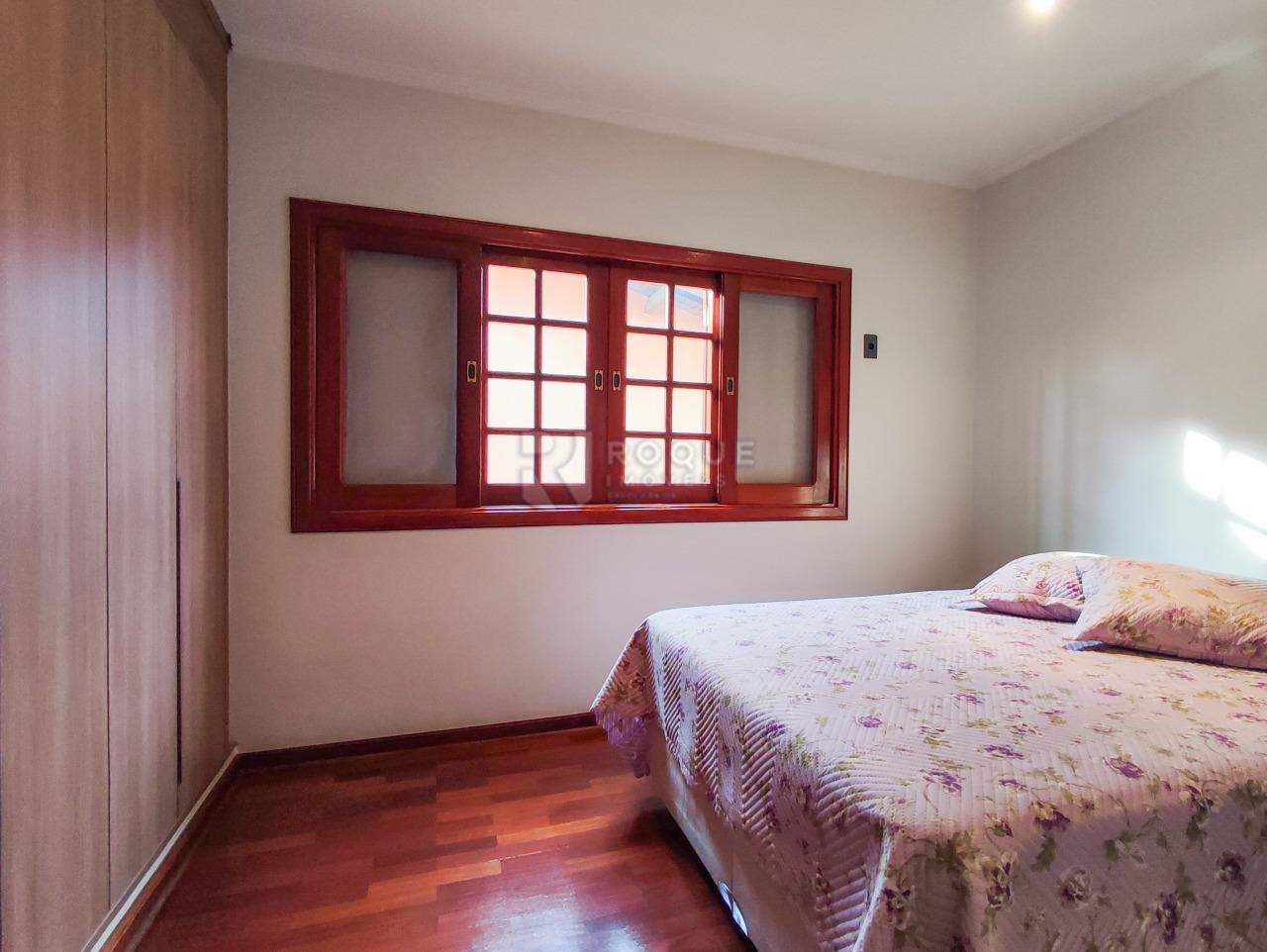 Casa em condomínio à venda no bairro Jardim Florença: DORMITÓRIO 2
