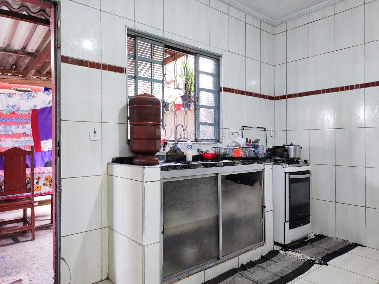 Casa Residencial à venda no bairro Jardim Orestes Veroni: COZINHA
