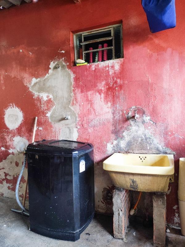 Casa Residencial à venda no bairro Jardim Orestes Veroni: LAVANDERIA