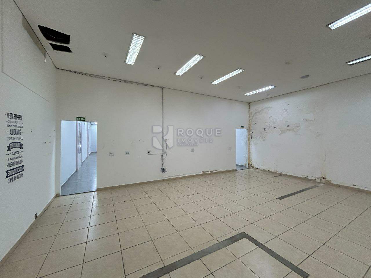 Barracão/Galpão para aluguel no bairro Jardim Glória: Sala 2