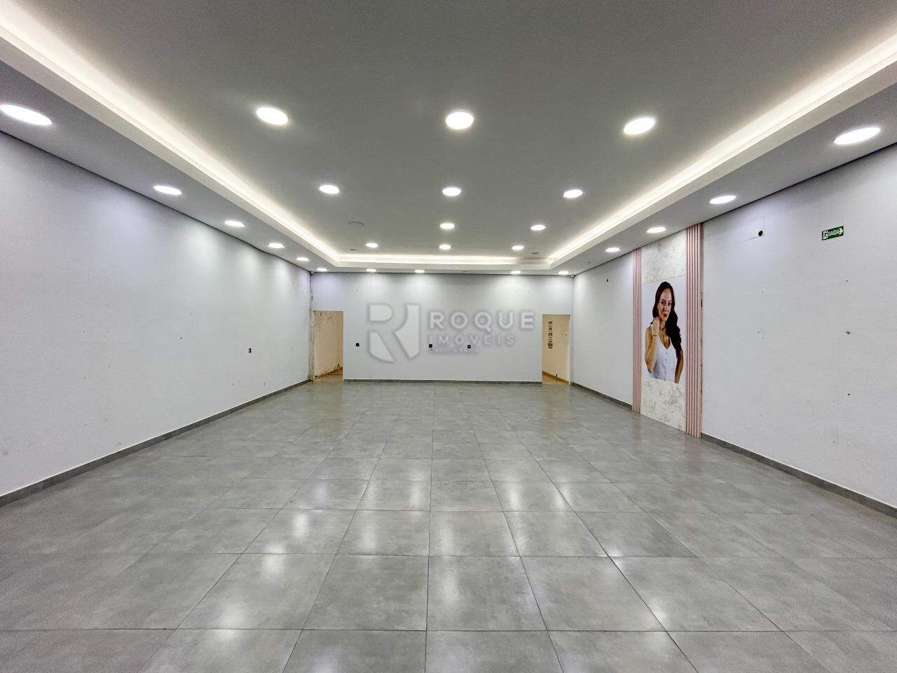 Barracão/Galpão para aluguel no bairro Jardim Glória: Salão 