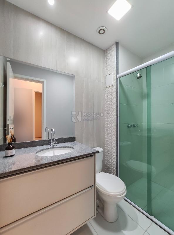 Apartamento para aluguel no bairro Vila Santa Rosália: WC suíte 