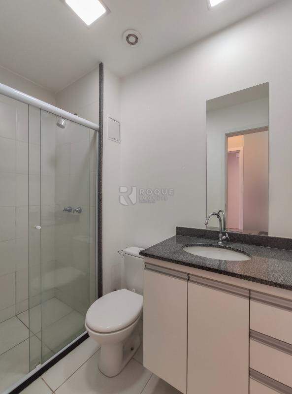 Apartamento para aluguel no bairro Vila Santa Rosália: WC suíte