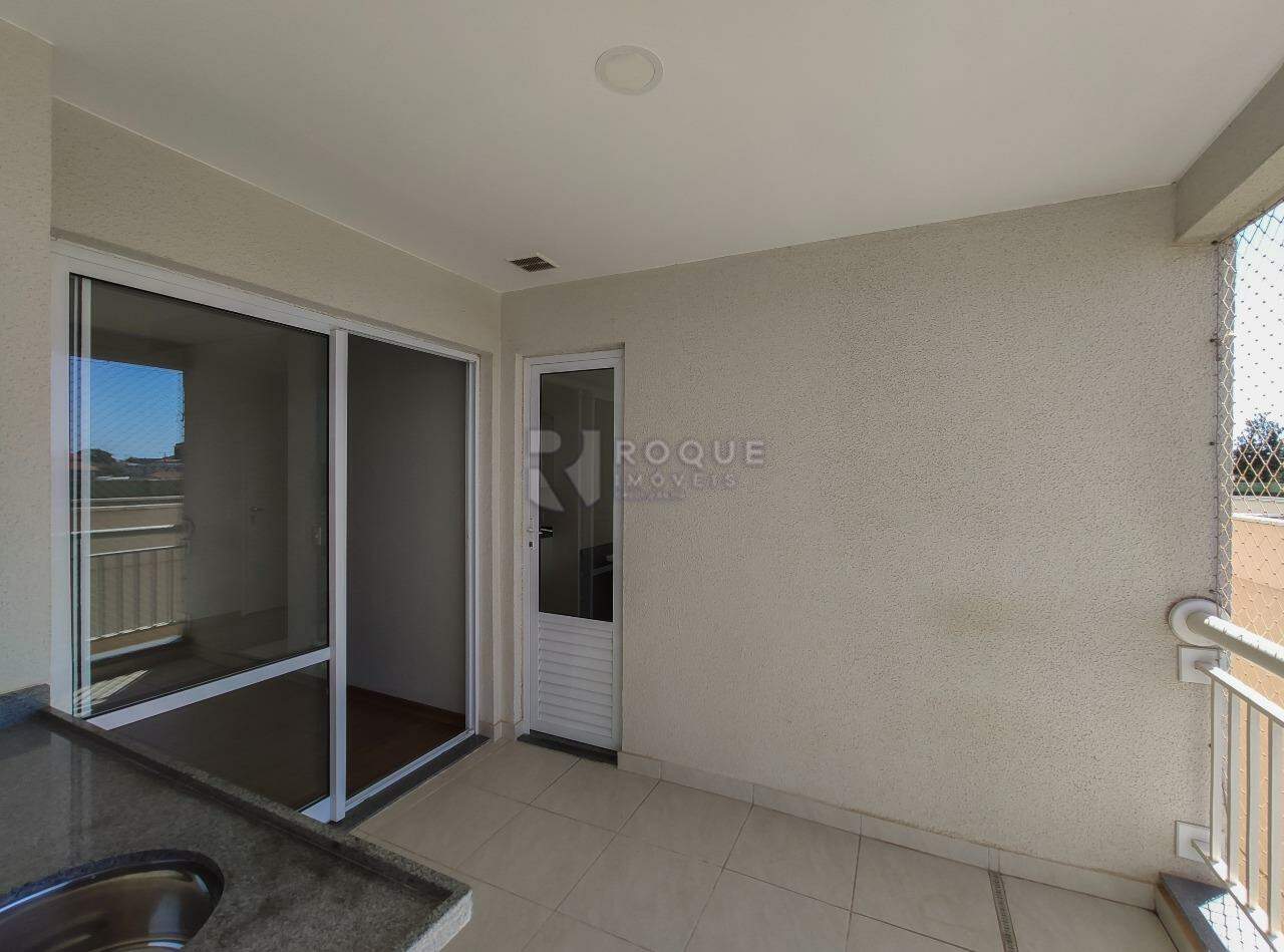Apartamento para aluguel no bairro Vila Santa Rosália: Sacada