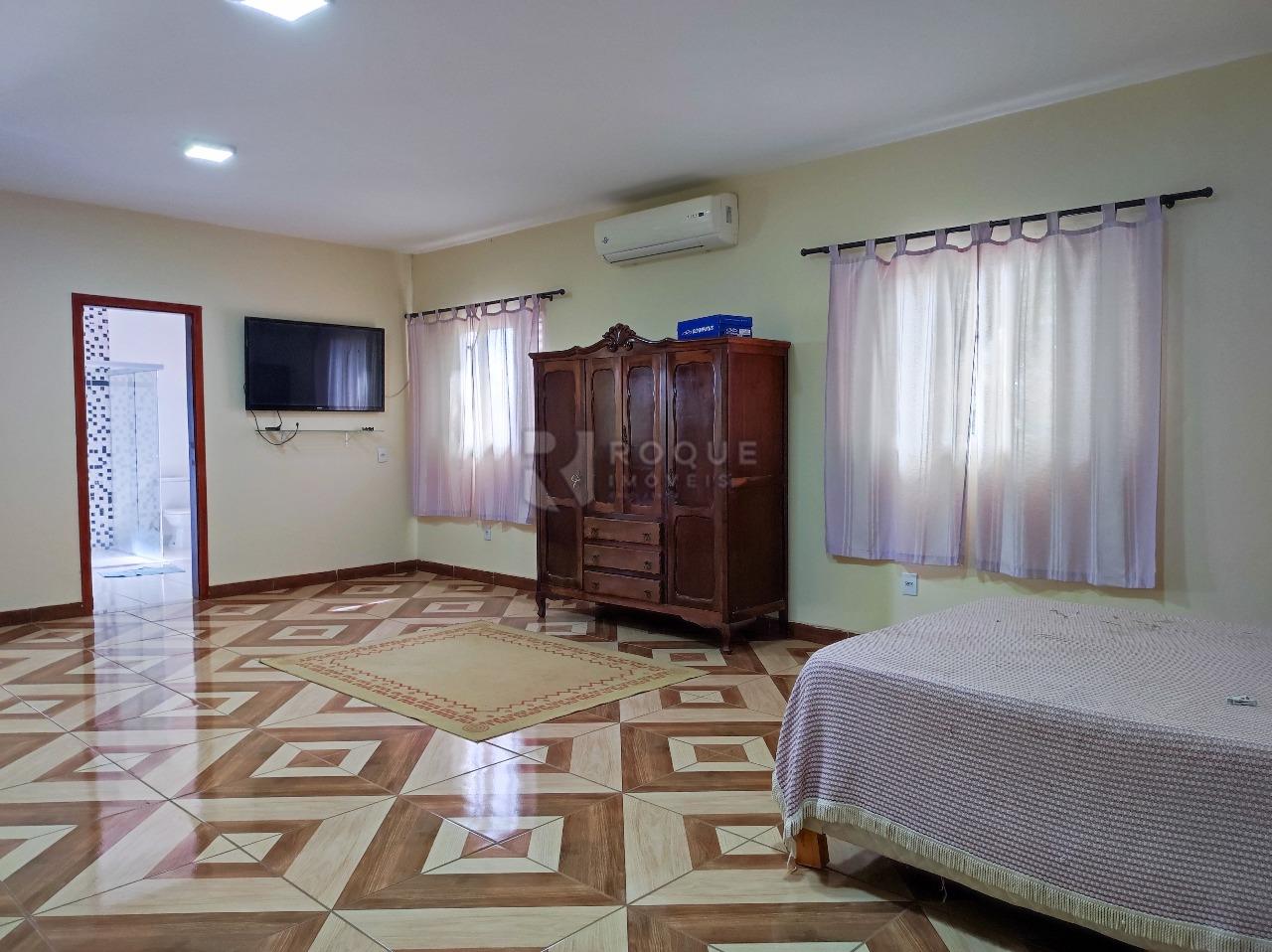 Chácara à venda no bairro Chácaras de Recreio Santa Helena: SUÍTE 1