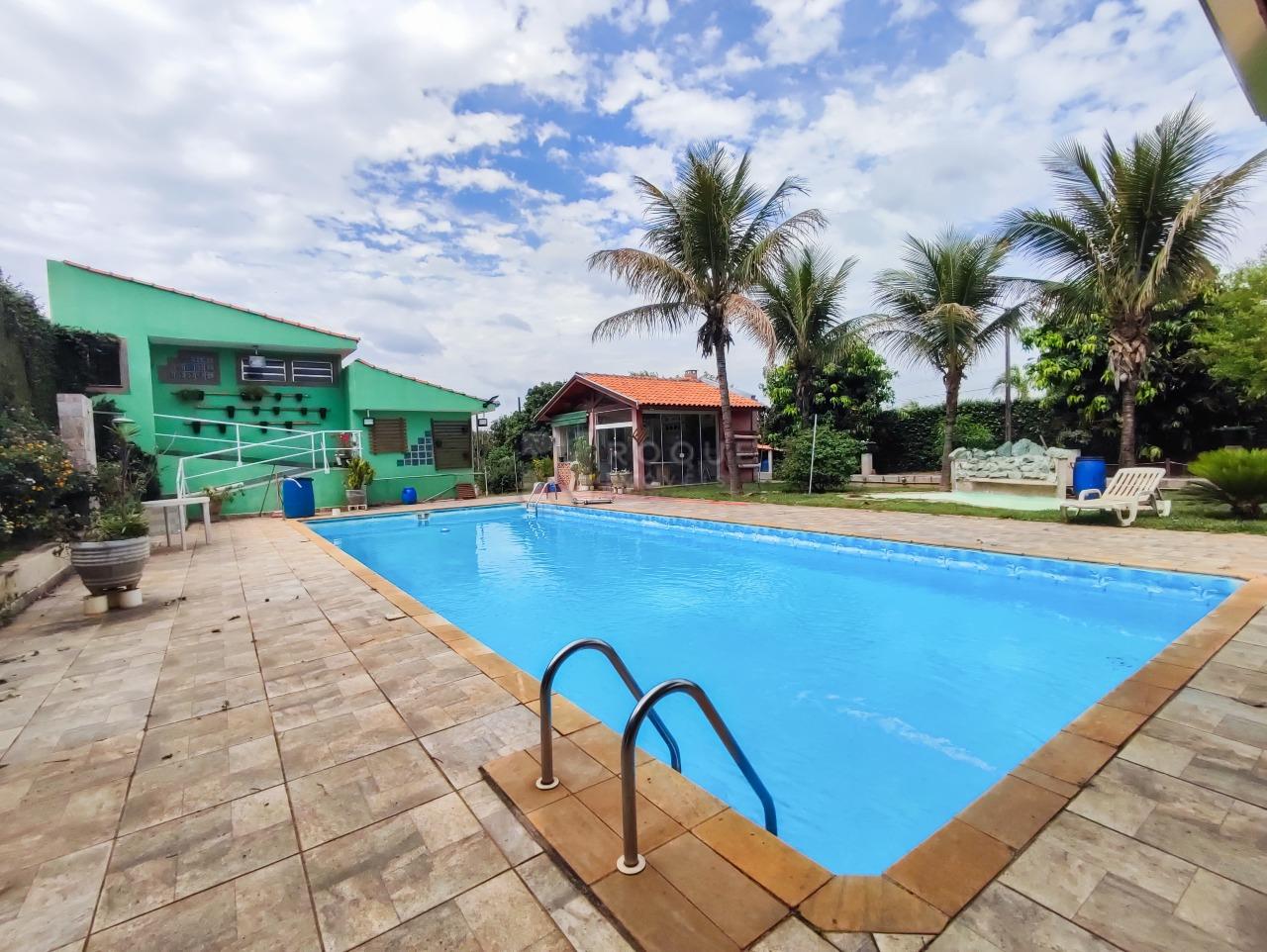 Chácara à venda no bairro Chácaras de Recreio Santa Helena: PISCINA