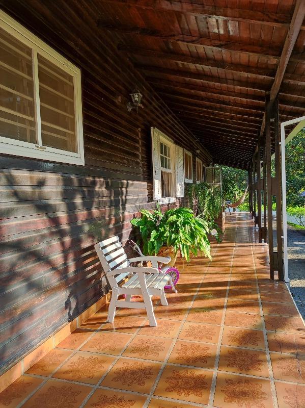 Chácara à venda no bairro Estância Eldorado: VARANDA