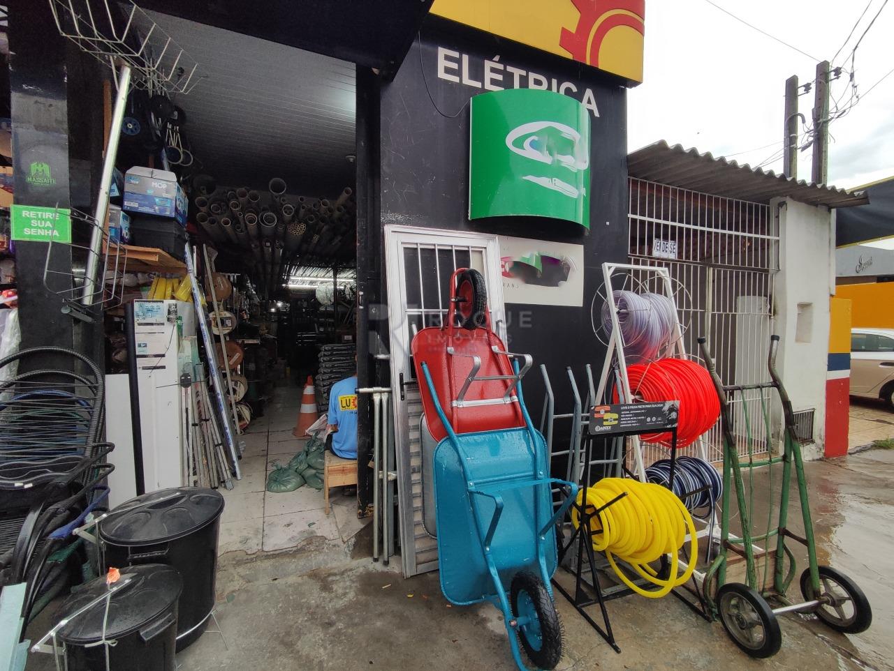 Casa Comercial à venda no bairro Jardim Ouro Verde: FACHADA