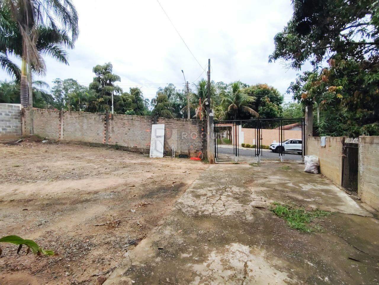 Casa Residencial à venda no bairro Estância Jardim: GARAGEM
