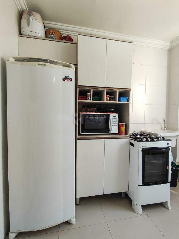 Apartamento à venda no bairro Residencial Morada das Acácias: COZINHA