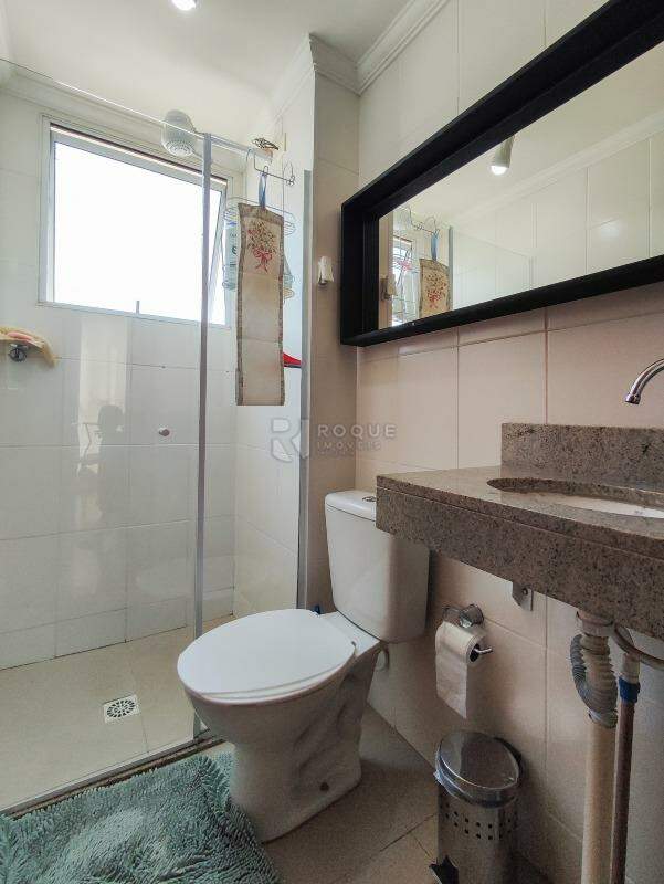 Apartamento à venda no bairro Residencial Morada das Acácias: BANHEIRO SOCIAL
