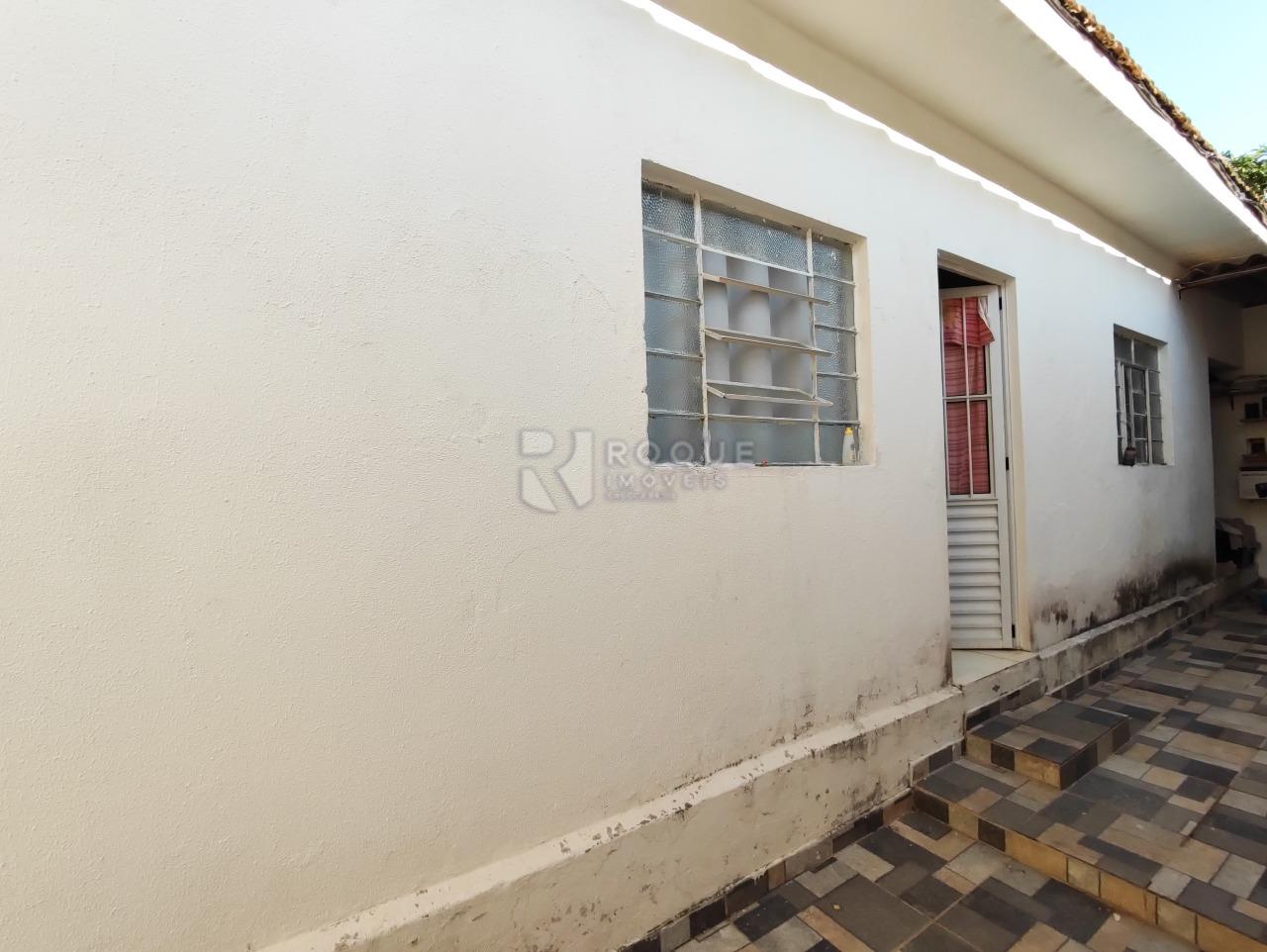 Casa Residencial à venda no bairro Jardim Nova Suiça: FRENTE CASA 3