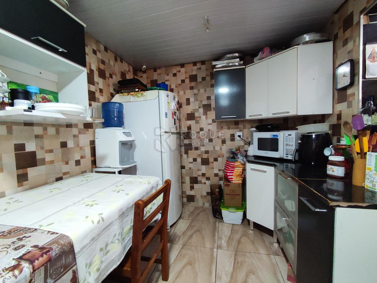 Casa Residencial à venda no bairro Jardim Nova Suiça: COZINHA CASA 1