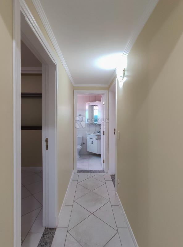 Apartamento para aluguel no bairro Jardim Nova Itália: Hall 