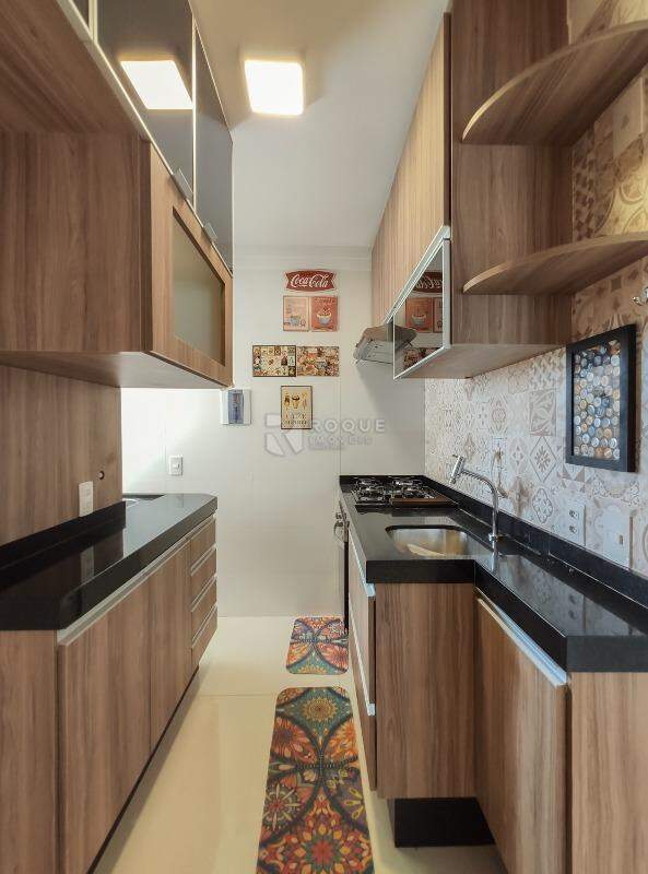 Apartamento para aluguel no bairro Vila Labaki: Cozinha 