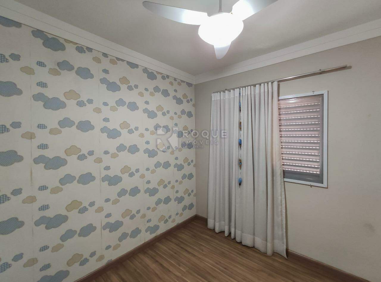 Apartamento para aluguel no bairro Vila Labaki: Dormitório 3