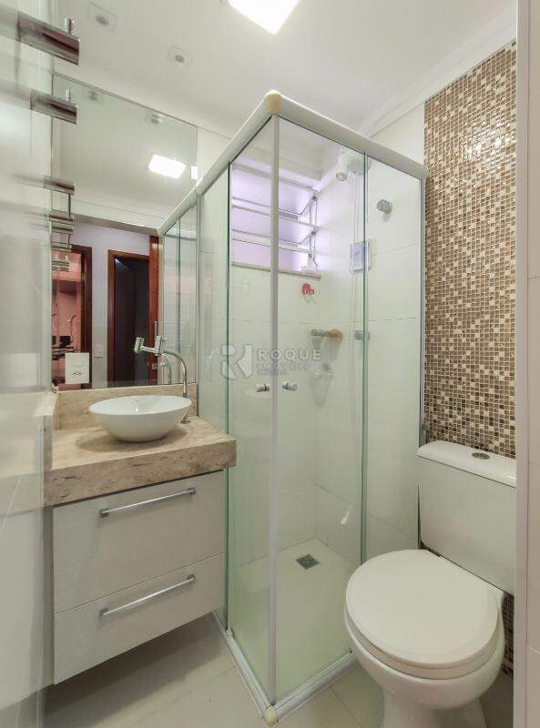 Apartamento para aluguel no bairro Vila Labaki: WC social 