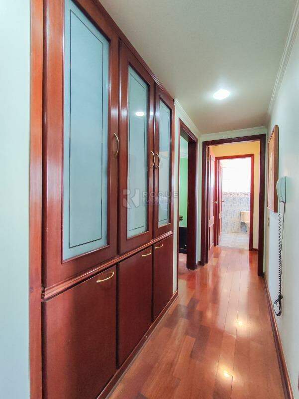 Apartamento à venda no bairro Centro: ROUPEIRO