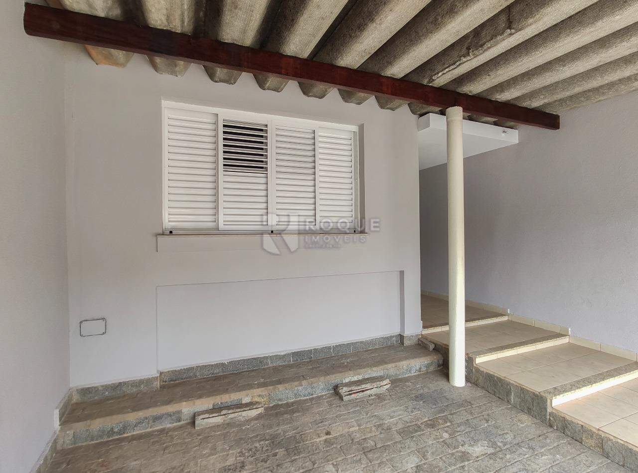 Casa Residencial para aluguel no bairro Vila Claudia: Garagem 