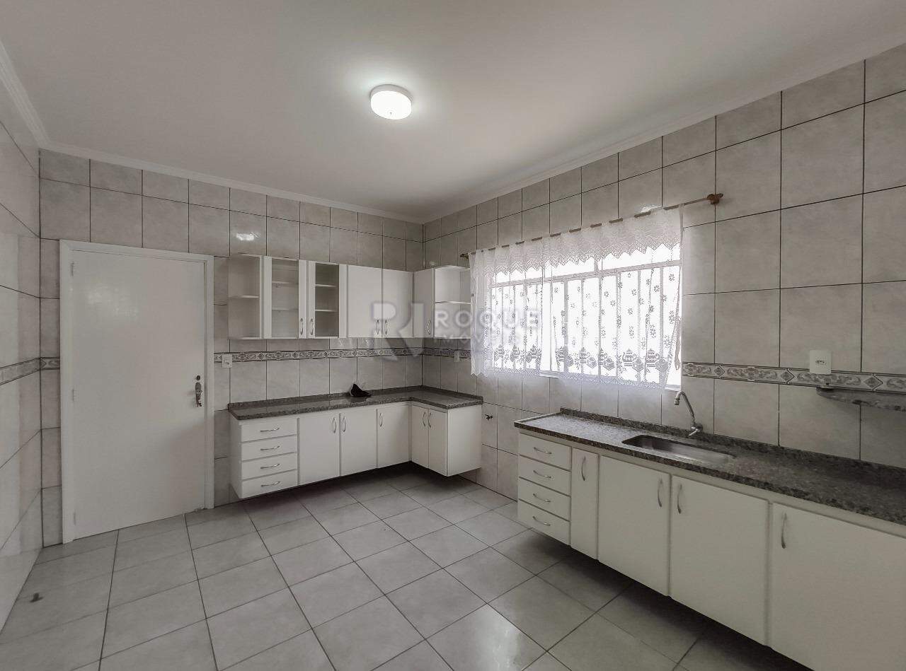 Casa Residencial para aluguel no bairro Vila Claudia: Cozinha