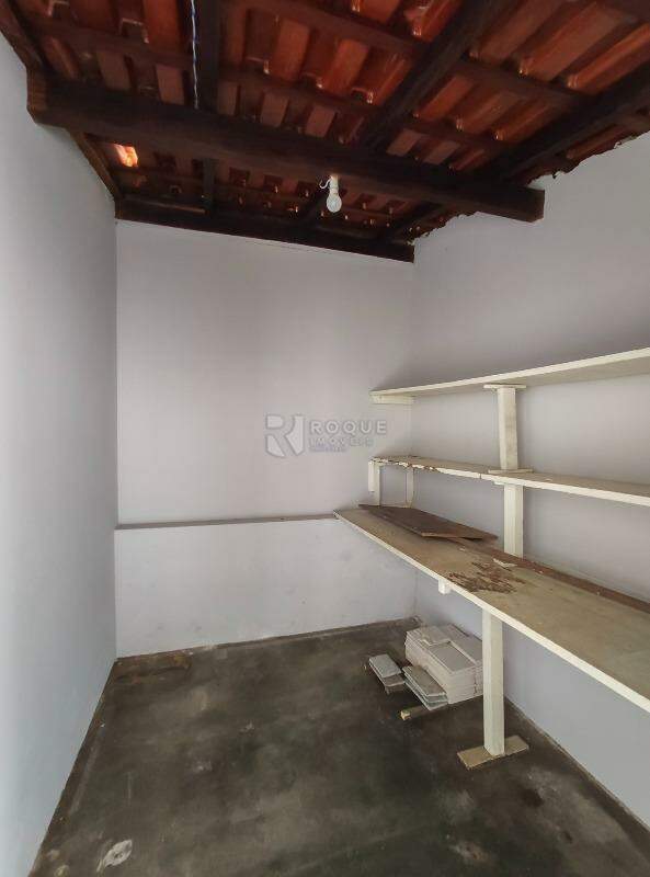 Casa Residencial para aluguel no bairro Vila Claudia: Despensa