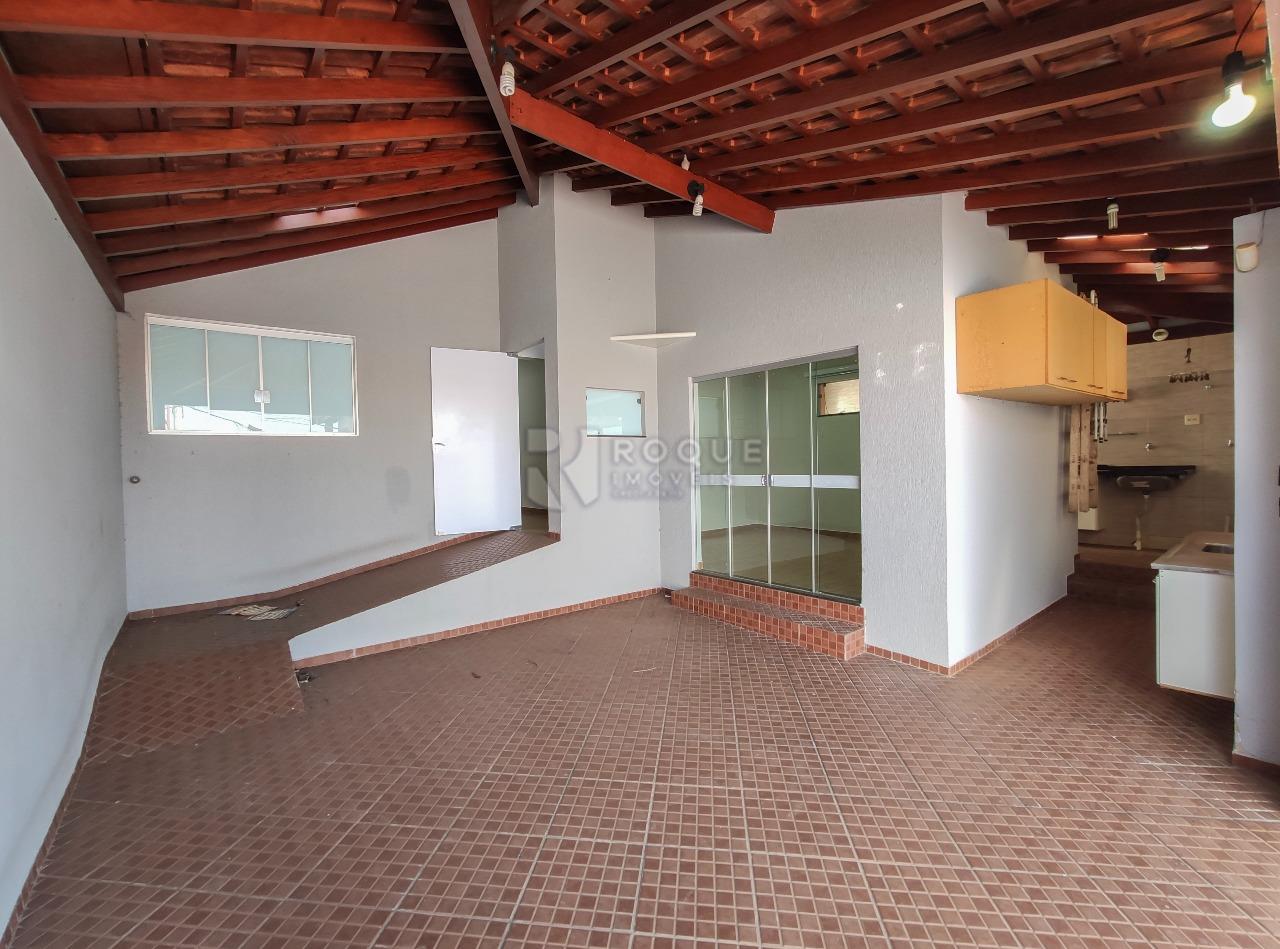 Casa Residencial para aluguel no bairro Jardim Nova Europa: Garagem