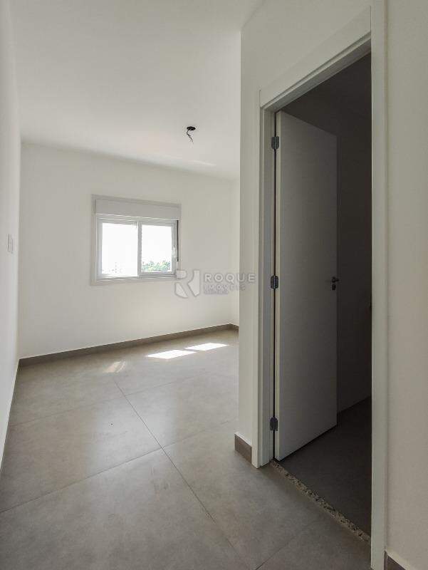 Apartamento à venda no bairro Jardim Santo André: SUÍTE