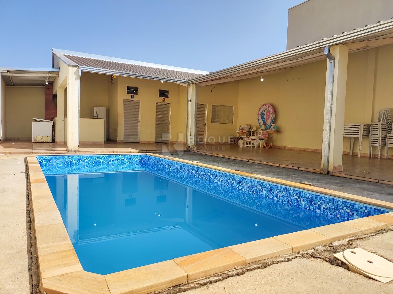 Área de Lazer à venda no bairro Jardim dos Jequitibás: PISCINA