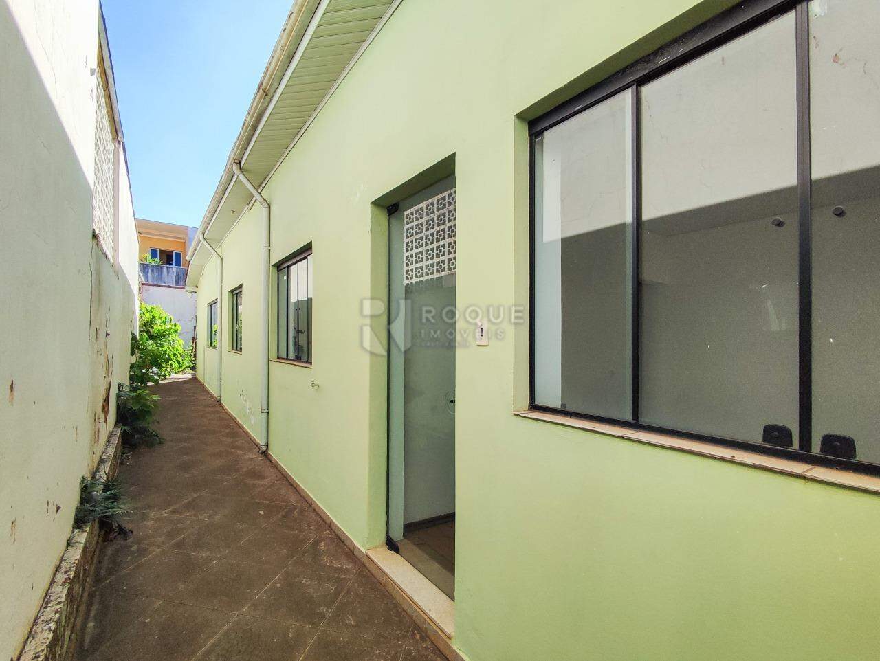 Casa Residencial à venda no bairro Centro: LATERAL EXTERNA