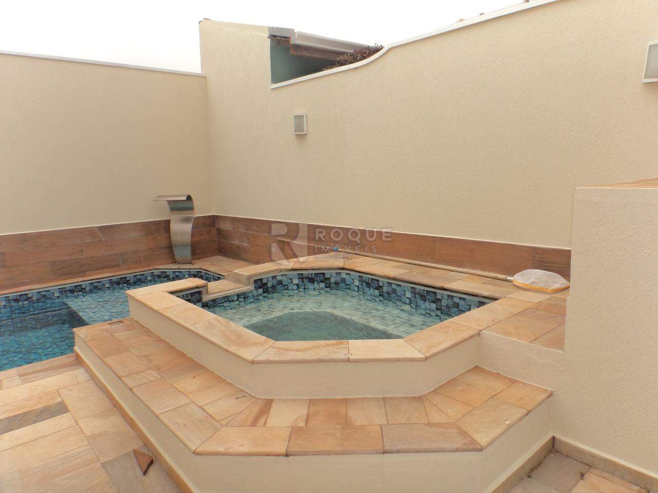 Casa em condomínio para aluguel no bairro Jardim Residencial Monsenhor Rossi: Hidromassagem