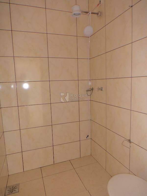 Casa em condomínio para aluguel no bairro Jardim Residencial Monsenhor Rossi: WC externo