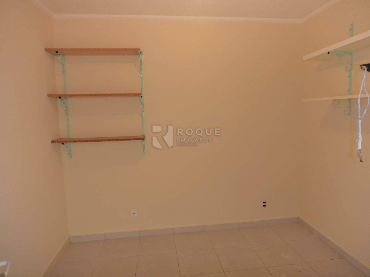 Casa em condomínio para aluguel no bairro Jardim Residencial Monsenhor Rossi: Sala externa