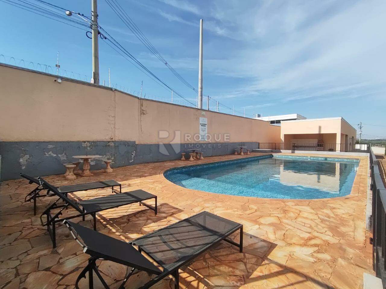 Casa em condomínio para aluguel no bairro Residencial Villaggio Mielli: Piscina