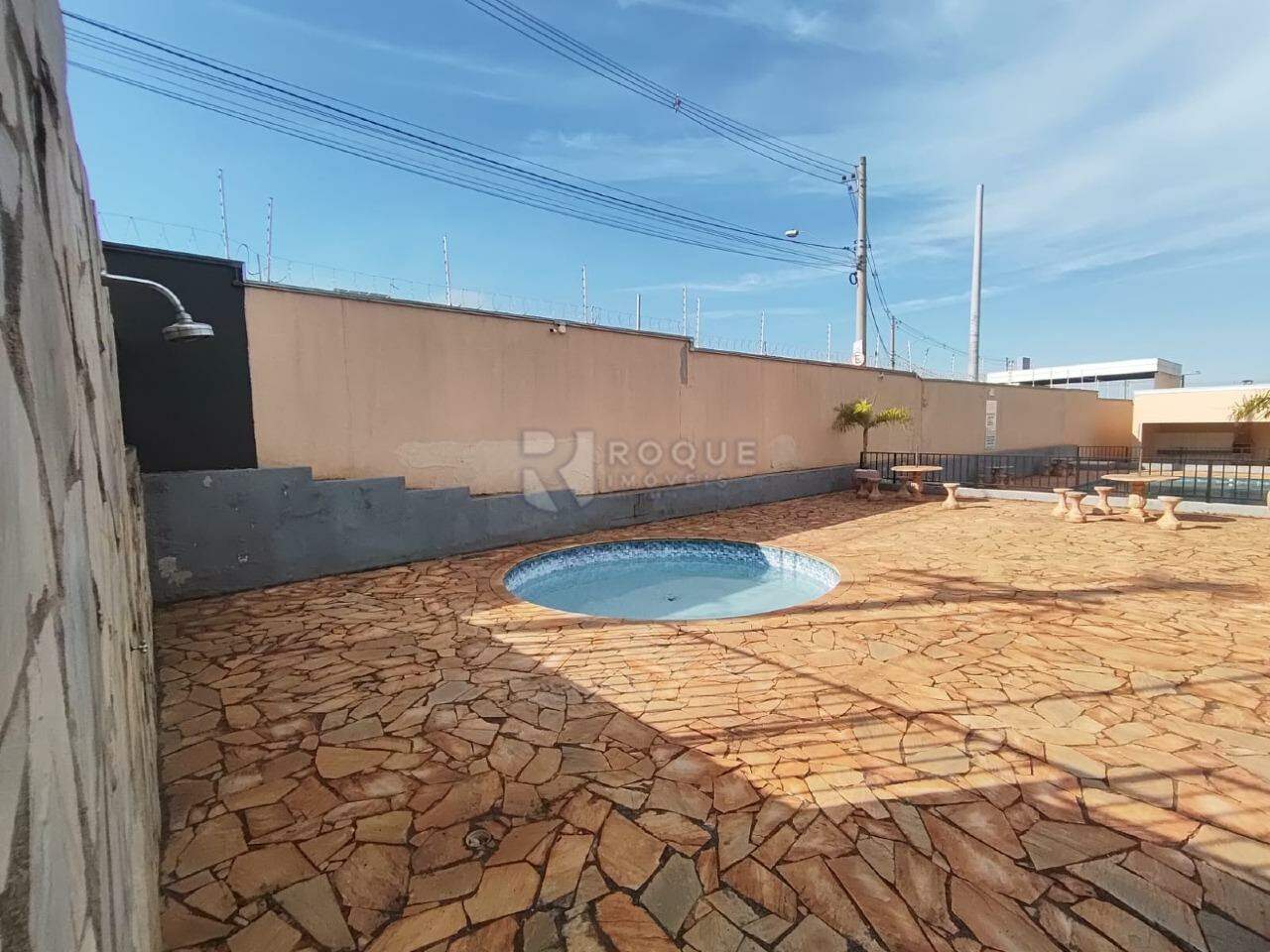 Casa em condomínio para aluguel no bairro Residencial Villaggio Mielli: Piscina
