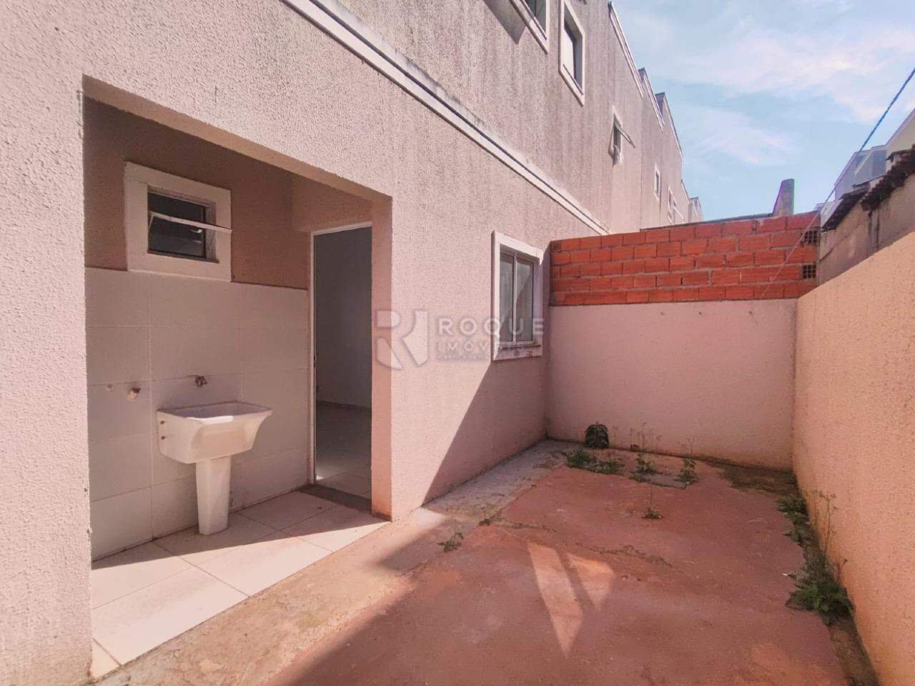 Casa em condomínio para aluguel no bairro Residencial Villaggio Mielli: Quintal
