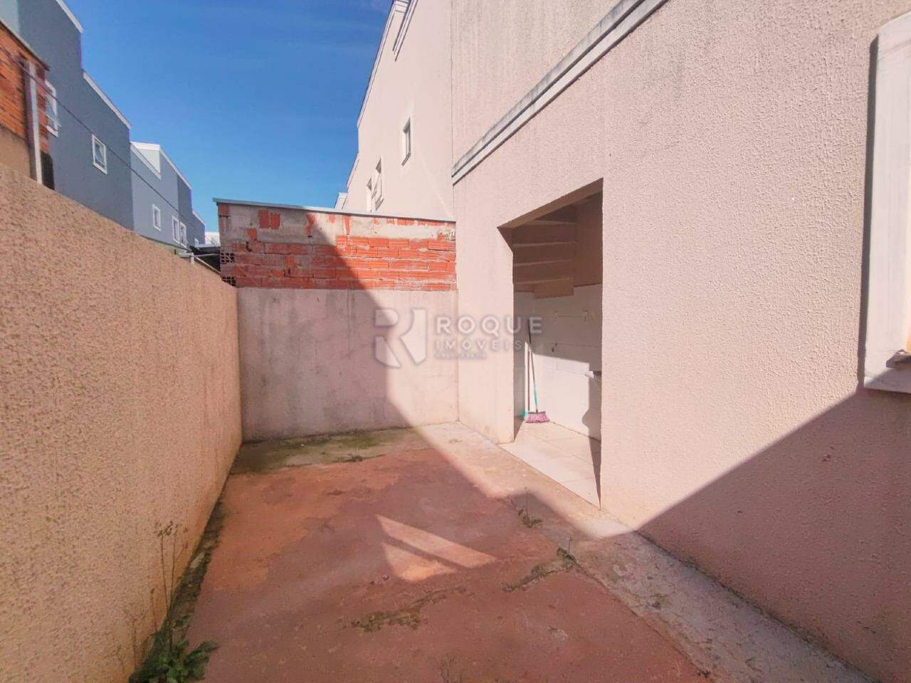 Casa em condomínio para aluguel no bairro Residencial Villaggio Mielli: Quintal