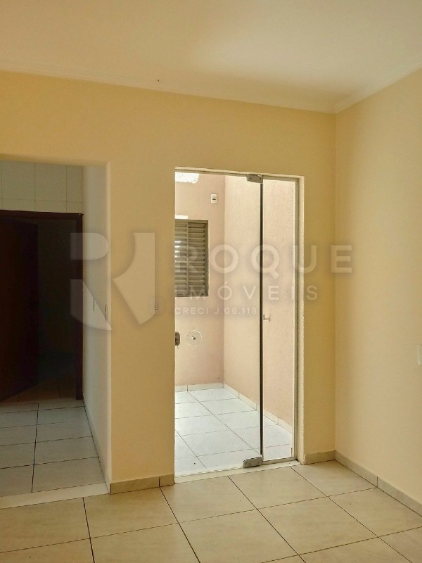 Casa Residencial à venda no bairro Chácaras Antonieta: Sala outra vista