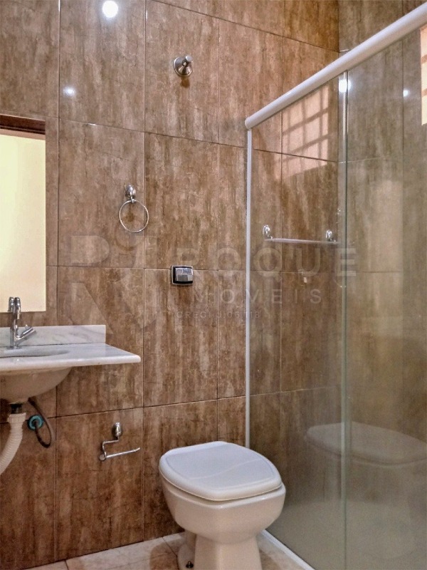 Casa Residencial à venda no bairro Chácaras Antonieta: WC social