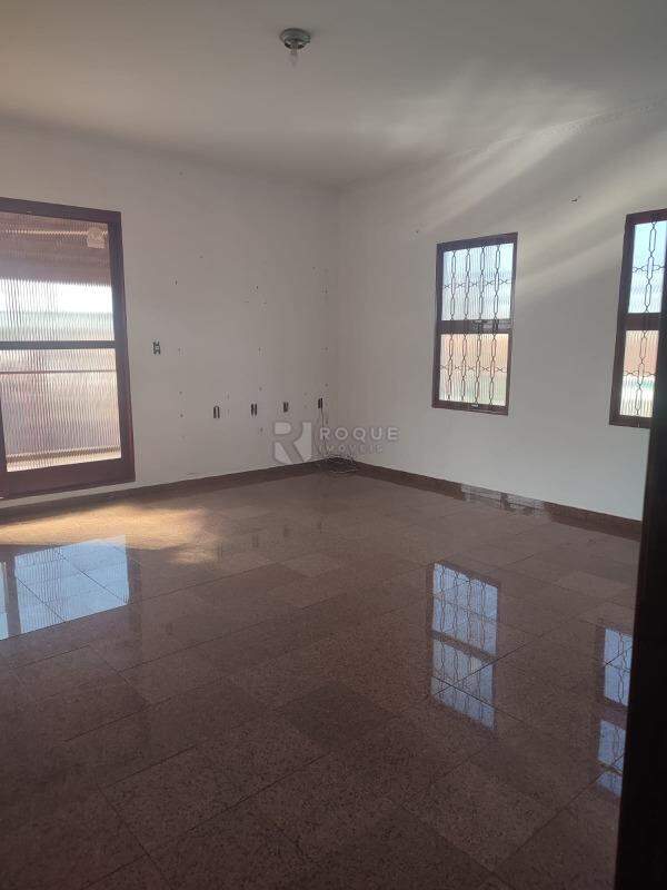 Casa Comercial à venda no bairro PARQUE CESARINO BORBA: 