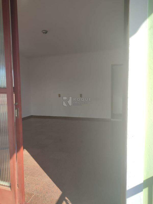 Casa Comercial à venda no bairro PARQUE CESARINO BORBA: 