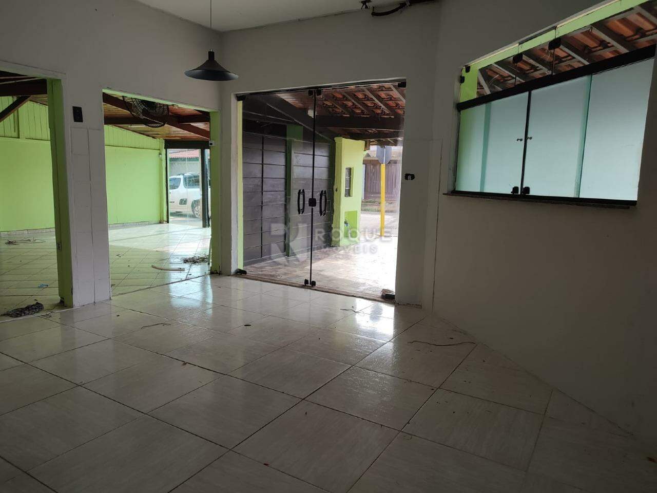 Casa Comercial à venda no bairro PARQUE CESARINO BORBA: 