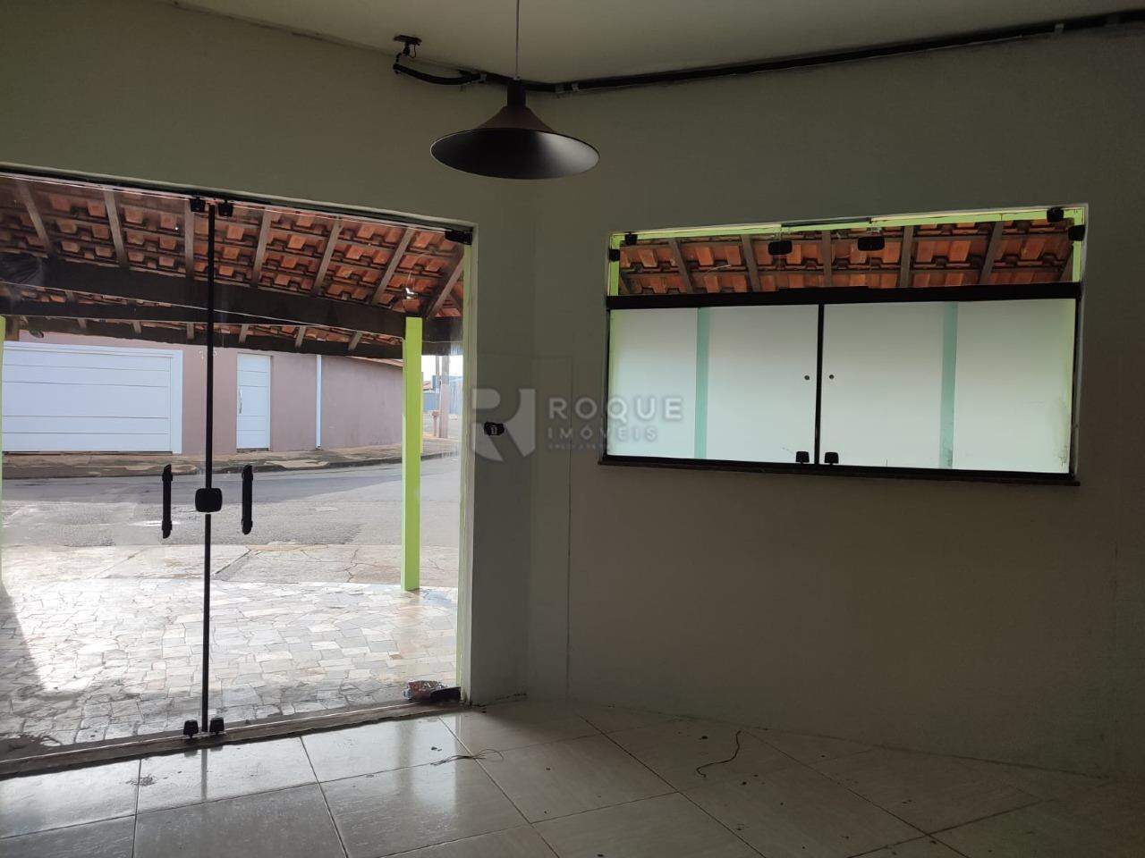 Casa Comercial à venda no bairro PARQUE CESARINO BORBA: 