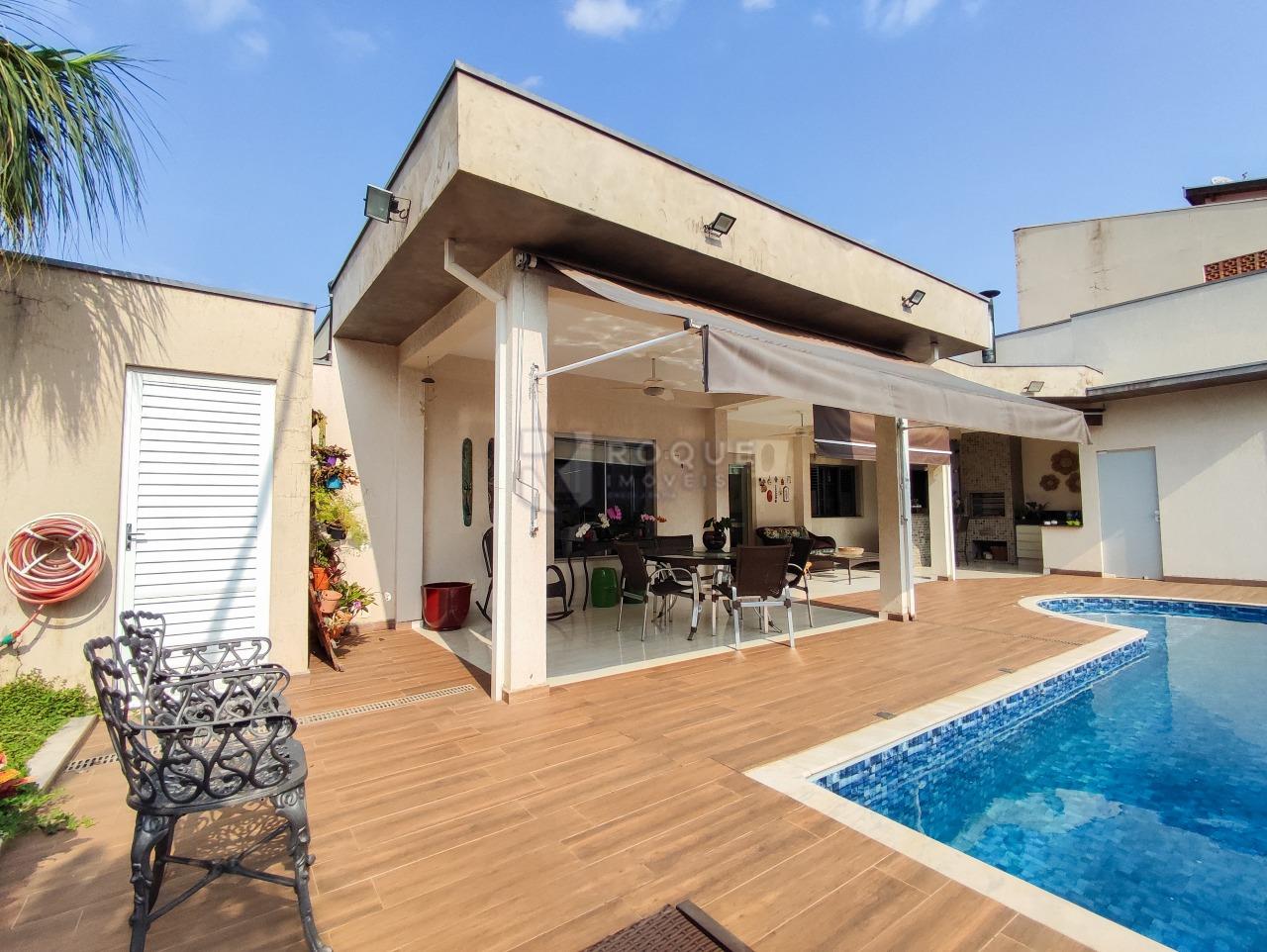 Casa Residencial à venda no bairro Vila Claudia: ÁREA EXTERNA