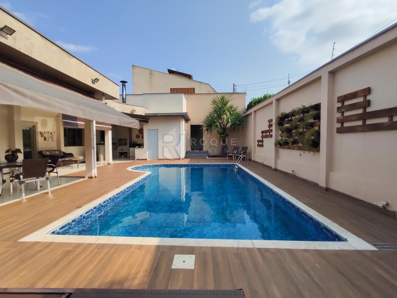 Casa Residencial à venda no bairro Vila Claudia: PISCINA